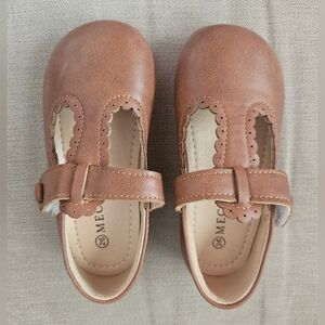 Girls Brown T-Strap Dress Shoes
